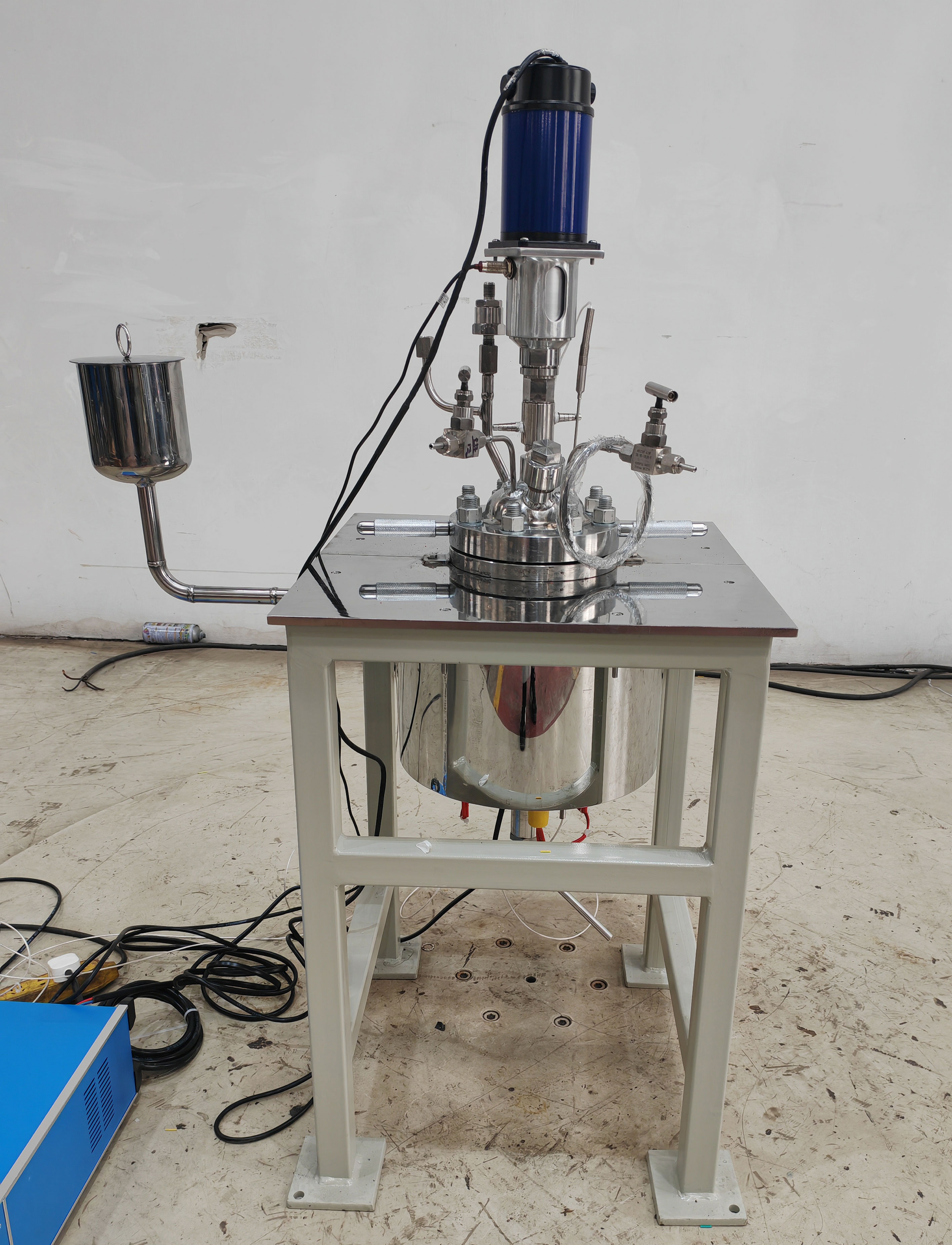 威海环宇1L哈氏合金实验釜交付淮安，以顶级防腐材料赋能前沿研究