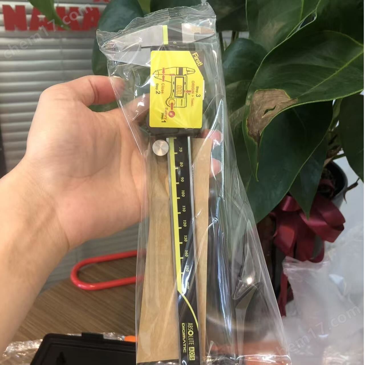 日本Mitutoyo三豐數(shù)顯卡尺
