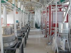 石磨面粉機(jī)組、研磨機(jī)械、石磨機(jī)價(jià)格