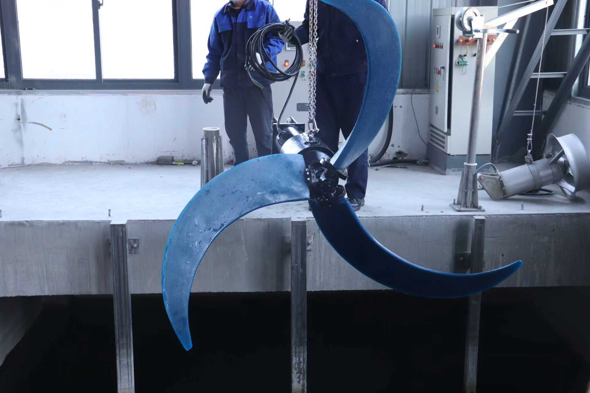 639008823322233475540.jpg 兰江泵业定制款三叶式潜水推流器,5天完成生产发货