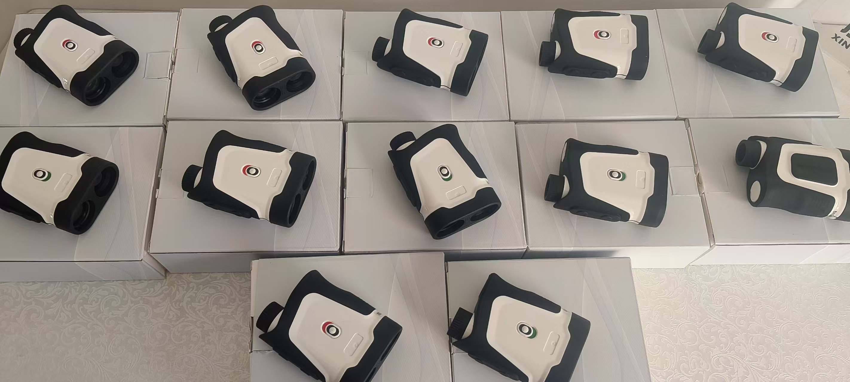 专为高尔夫场景打造 XY-G2激光测距仪