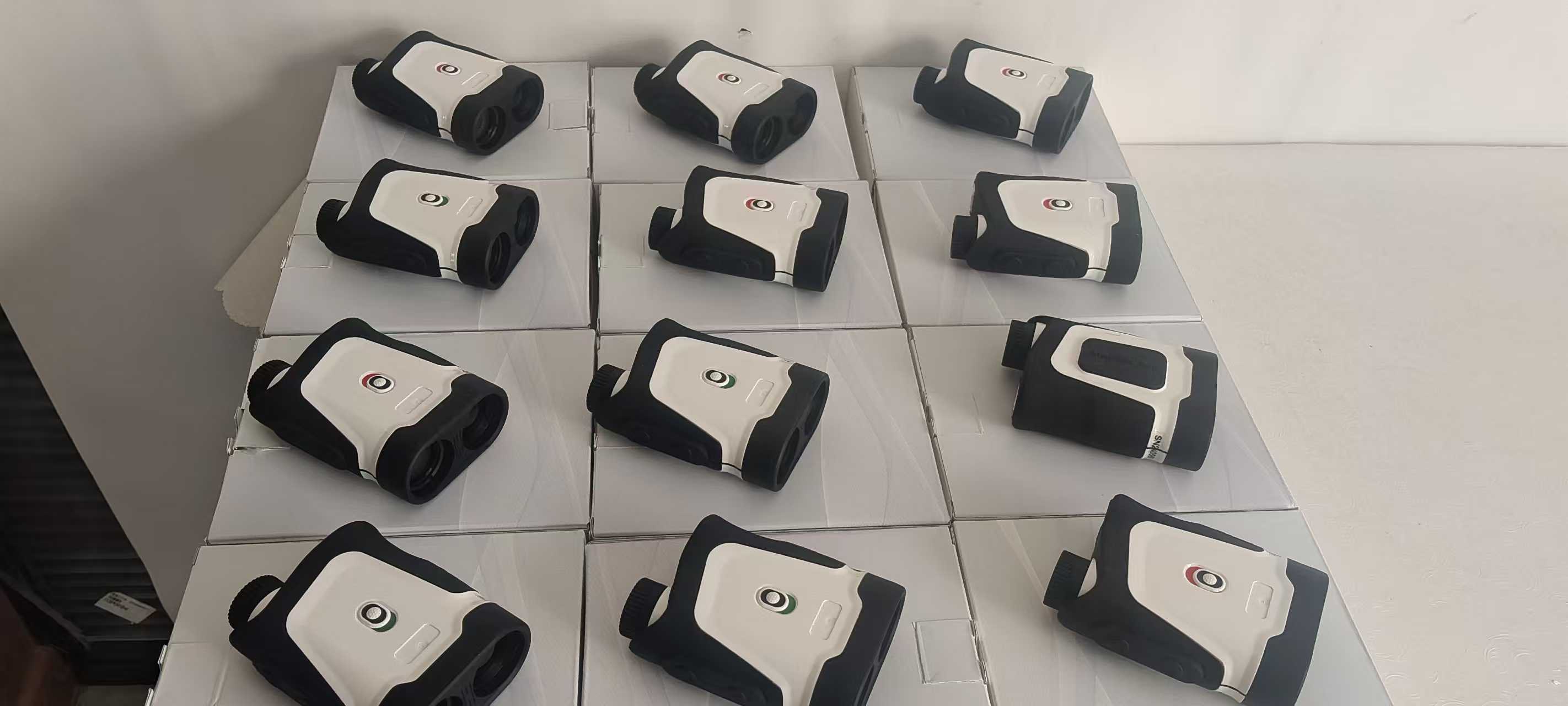 专为高尔夫场景打造 XY-G2激光测距仪